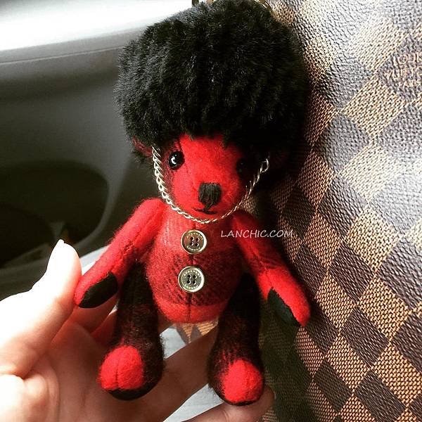 Burberry bear-charm-red-7-1