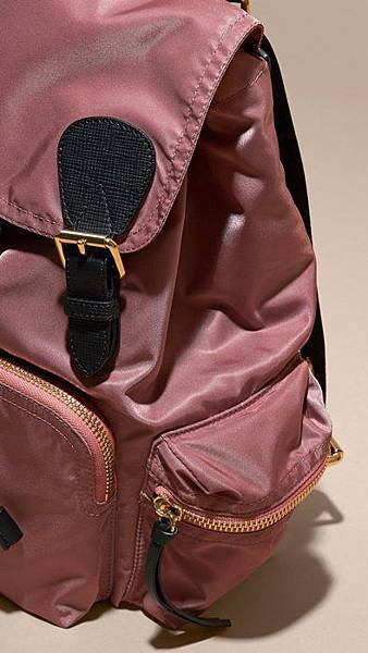 Burberry  RUCKSACK 3