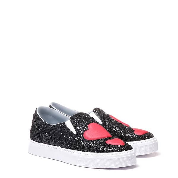 CHIARA-FERRAGNI-slip on sneakers5