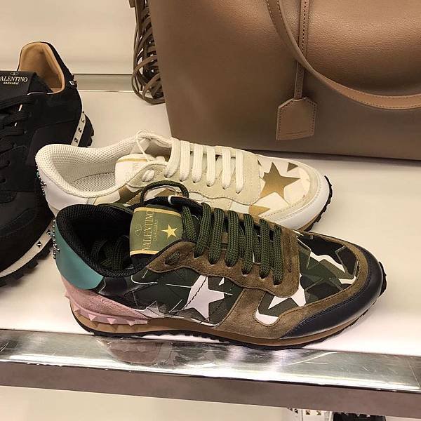 VALENTINO Rockrunner sneakers29