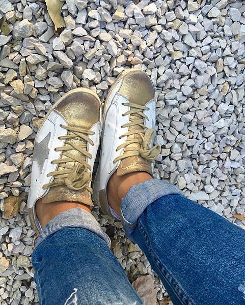 Golden Goose SUPERSTAR SNEAKERS23