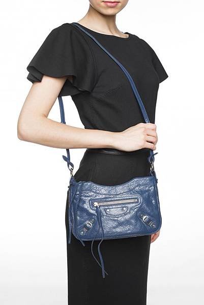 BALENCIAGA HIP BAG2