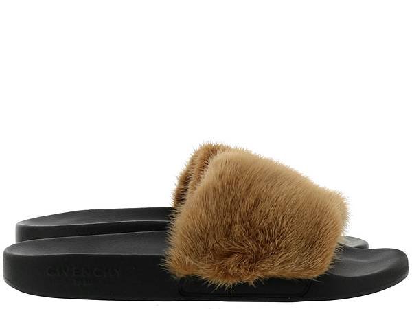 GIVENCHY-FLAT SANDALS1