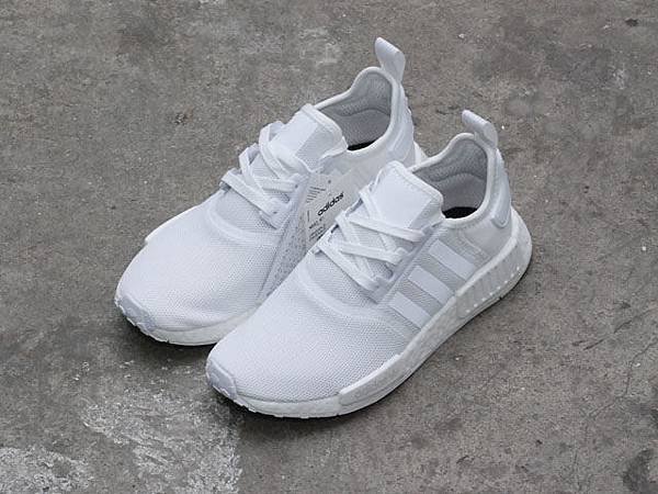 Adidas Originals NMD R1 SNEAKERS14