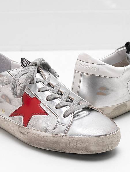 Golden Goose SUPERSTAR SNEAKERS8