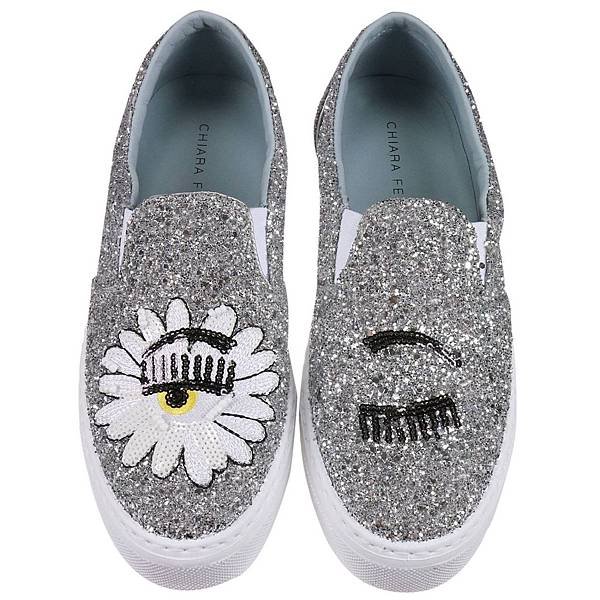 CHIARA-FERRAGNI-slip on sneakers2