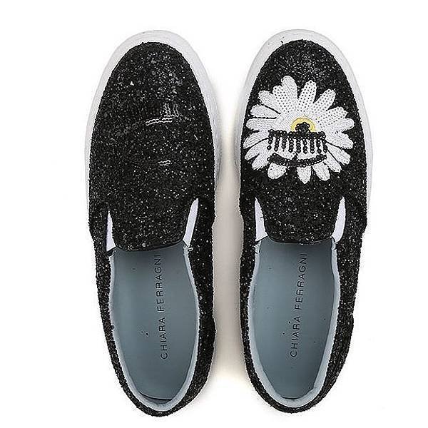 CHIARA-FERRAGNI-slip on sneakers68jpg