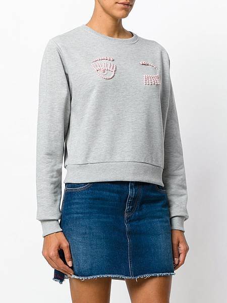 chiara-ferragni_flirting pearl sweatshirt7