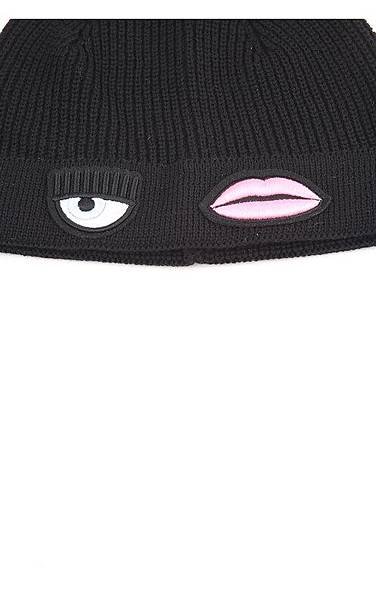 chiara Ferragni flirting hat4