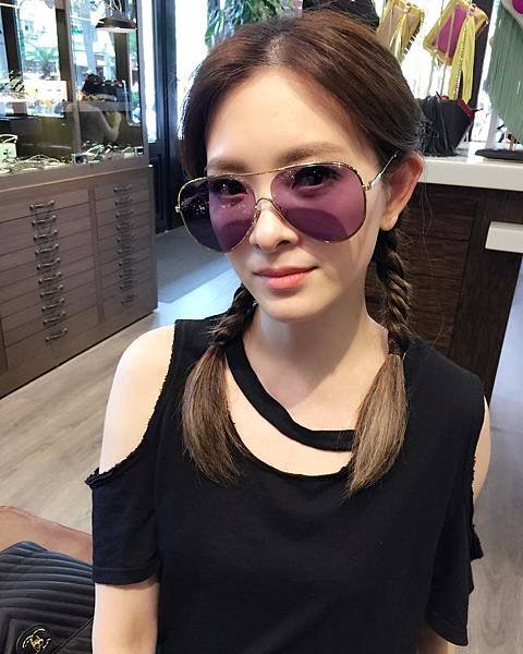 Victoria Beckham sunglasses17