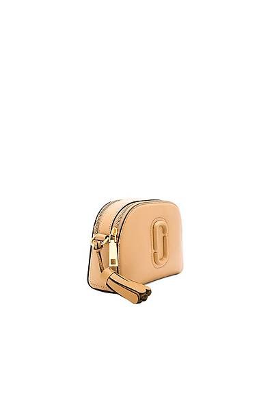 Marc Jacobs shutter camera bag12