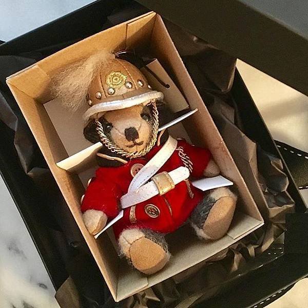 Burberry bear-charm blue-check-4-3