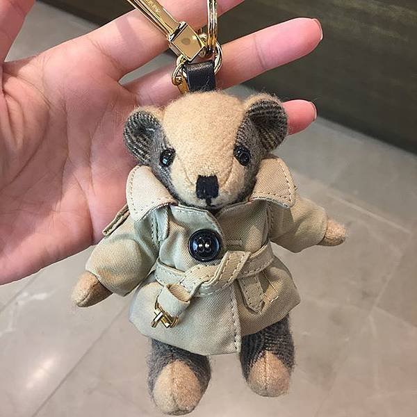 Burberry bear-charm-11