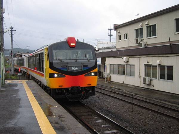 五能線觀光列車7.jpg