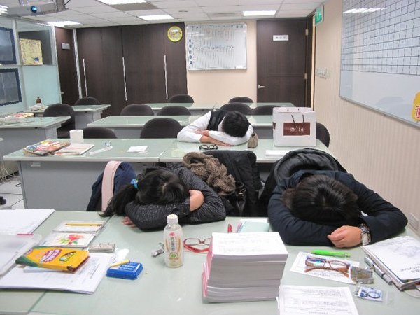 實習生才有的午休時間