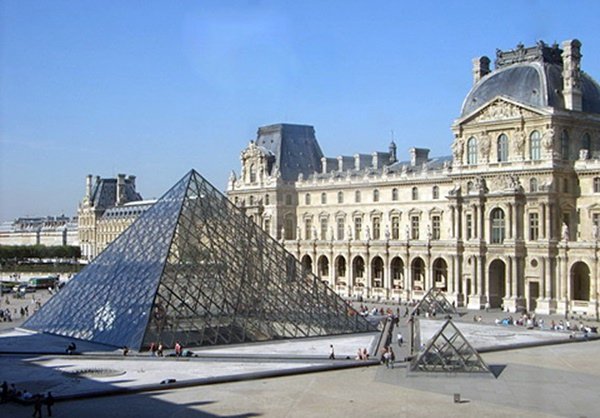 Louvre.jpg