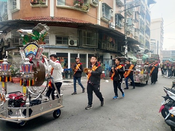 台南將軍苓雅寮金虎爺慈善會蒞臨鳳山白龍庵謁祖進香開光啟靈吉慶