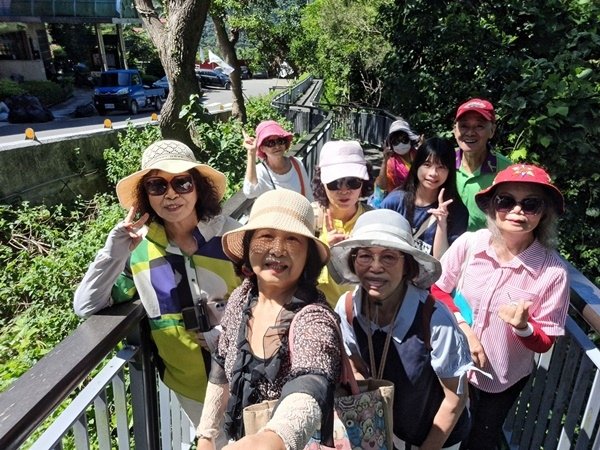 老頑童幸福專車茂林蝴蝶生態公園、神威天台山、旗山糖廠、武德殿