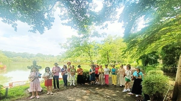 老頑童幸福專車茂林蝴蝶生態公園、神威天台山、旗山糖廠、武德殿