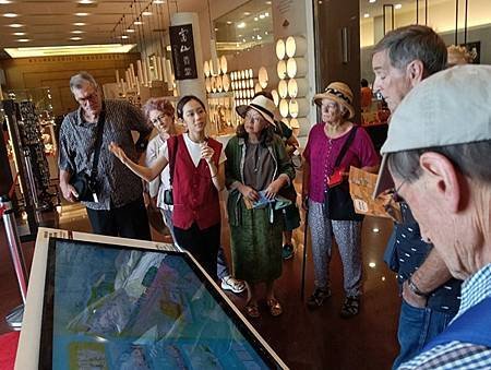 紐西蘭國際友誼團遊高屏舊鐵橋溼地公園、衛武營、佛陀營紀念館巡