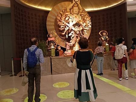 紐西蘭國際友誼團遊高屏舊鐵橋溼地公園、衛武營、佛陀營紀念館巡