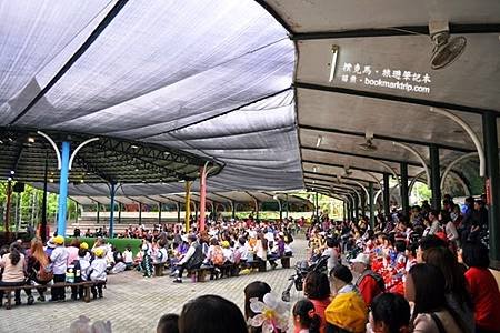 鳳山長青學苑書法水墨直笛班慈濟茶園、西湖渡假村一日遊