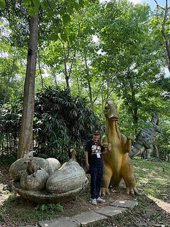 鳳山長青學苑書法水墨直笛班慈濟茶園、西湖渡假村一日遊