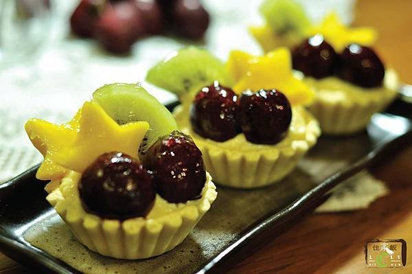 Custard Fruit tart