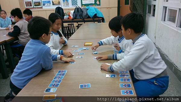 第十五堂課102.12.23複習運轉潮汐、誰是牛頭王、跑跑龜、骨牌急轉彎、德國動物園