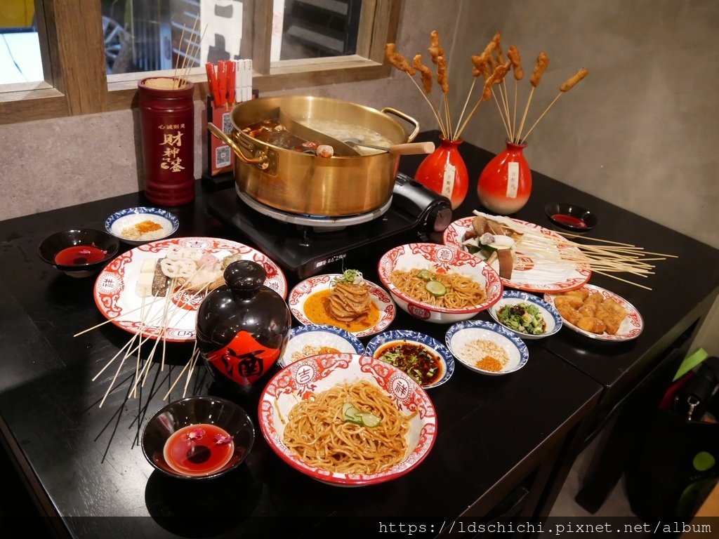 【台北美食】台北大安區美食「聚面」推薦-臺灣也吃得到四川擼串