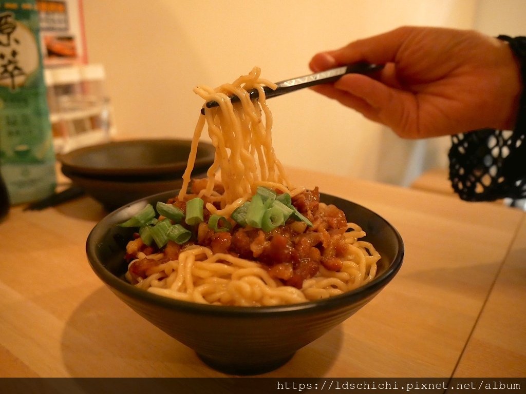 【新北美食】新莊美食推薦連鎖串燒居酒屋品牌『柒息地串燒居酒屋