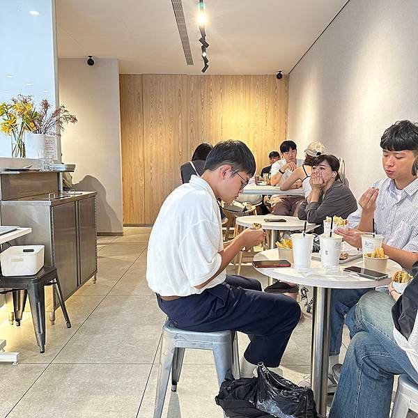 【新莊美食】EGG BUN/網美早餐店/IKEA走路五分鐘