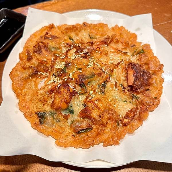 【中山區美食】四米大石鍋拌飯/奶油啤酒推爆！/海鮮煎餅必點