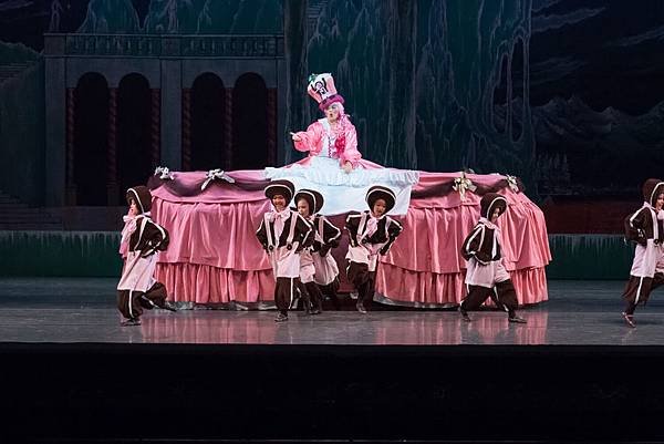 Mother-Cupcake-San-Jose-Nutcracker.jpg