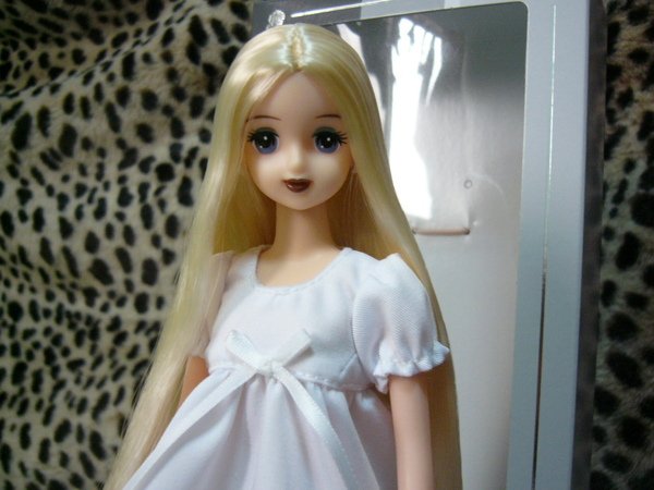 Doll 0812 003.jpg