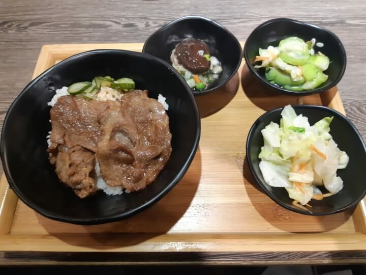 3-烤肉丼(調整).jpg