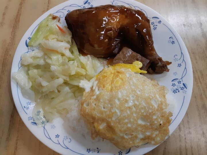 4-七里亭現滷雞腿飯(調整).jpg