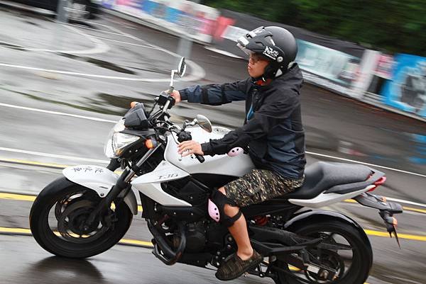 台中大型重型機車 原車原地考照 185期考照追焦攝影