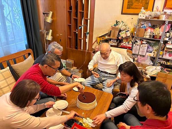 幫蔡老師過生日