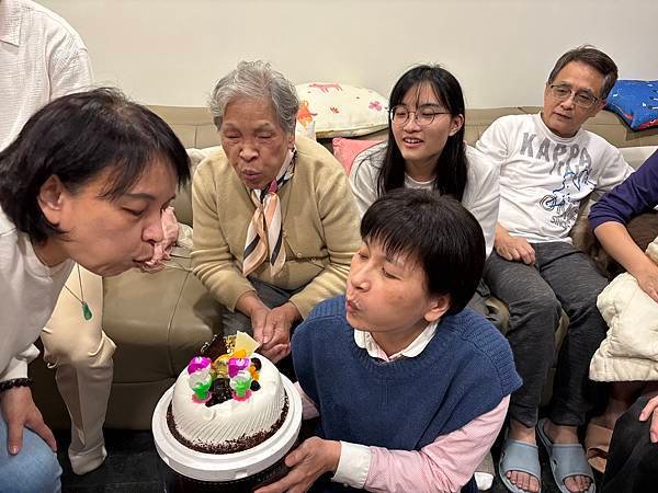 慶祝媽媽85歲生日