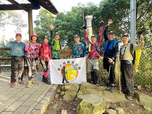 20211223 嘉義天際線12峰，樟腦寮太平山Ｏ繞