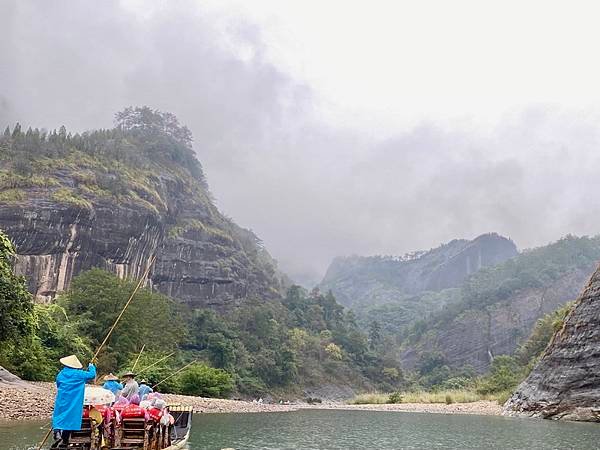 20231026 小三通八閩山海遊10：武夷山，九曲溪竹筏漂