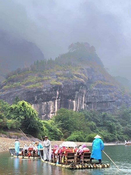 20231026 小三通八閩山海遊10：武夷山，九曲溪竹筏漂