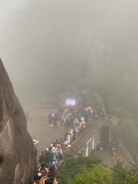 20240927 拿捏黃山徒步行（下）A進B出天都峰