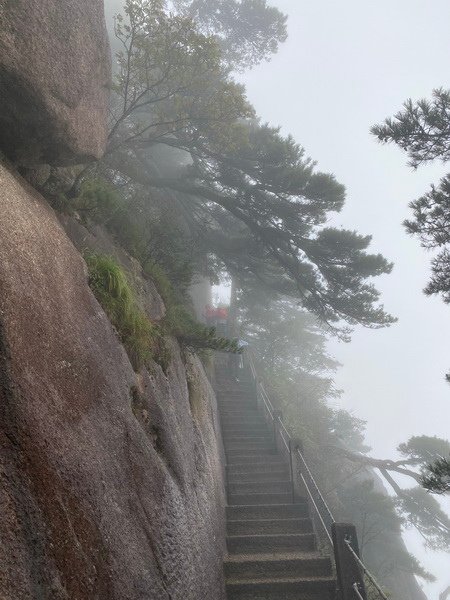 20240927 拿捏黃山徒步行（下）A進B出天都峰