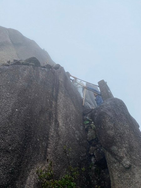 20240927 拿捏黃山徒步行（下）A進B出天都峰