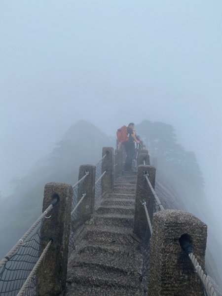 20240927 拿捏黃山徒步行（下）A進B出天都峰