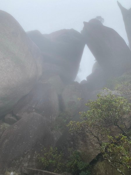 20240927 拿捏黃山徒步行（下）A進B出天都峰