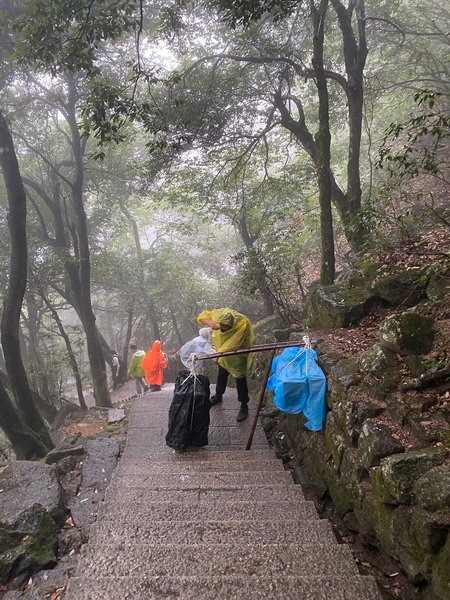 20240927 拿捏黃山徒步行（下）A進B出天都峰