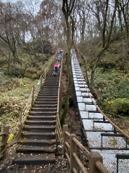 20241122 韓國最高峰漢拏山，觀音寺上，城板岳下